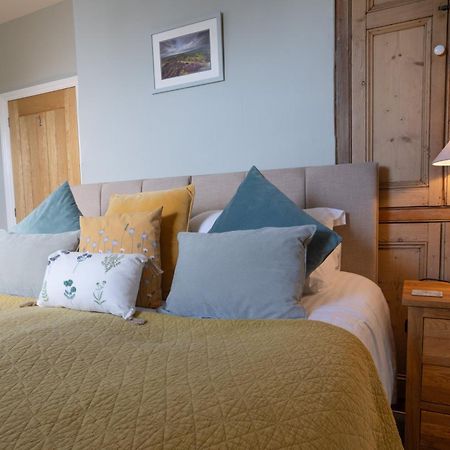 Hassop Station Apartment On The Monsal Trail 베이크웰 외부 사진
