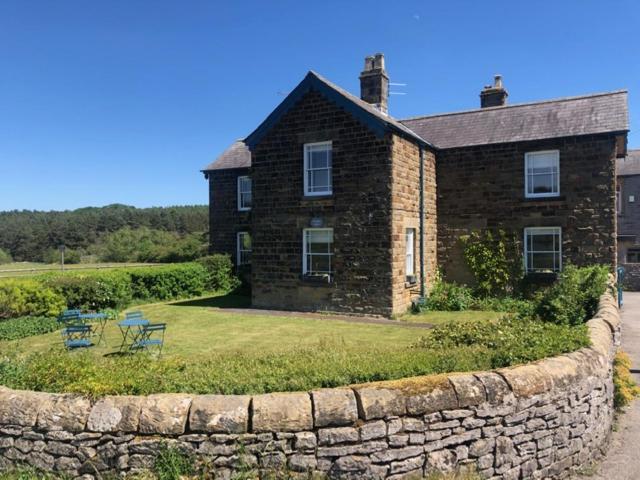 Hassop Station Apartment On The Monsal Trail 베이크웰 외부 사진