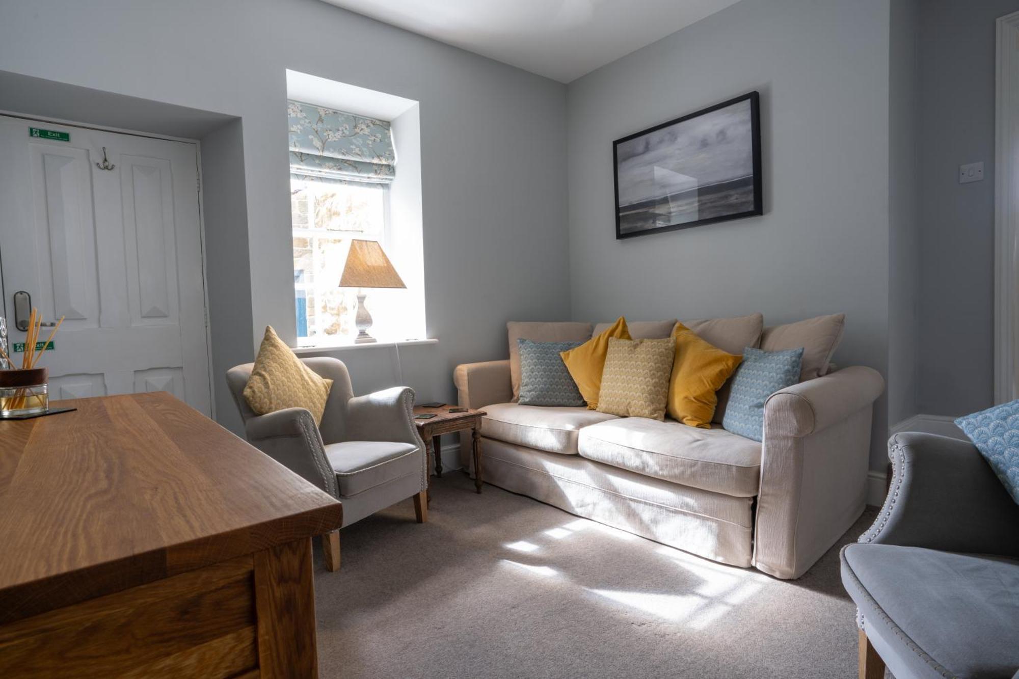 Hassop Station Apartment On The Monsal Trail 베이크웰 외부 사진