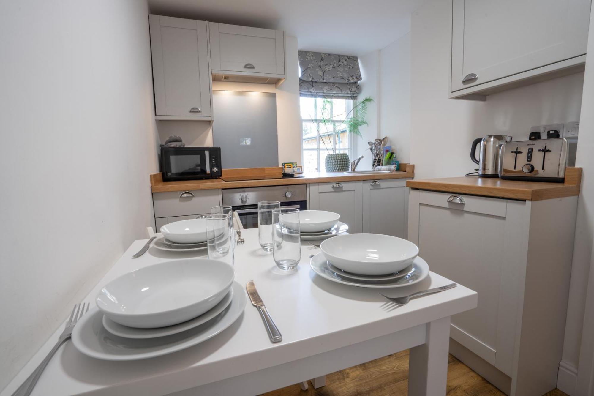 Hassop Station Apartment On The Monsal Trail 베이크웰 외부 사진