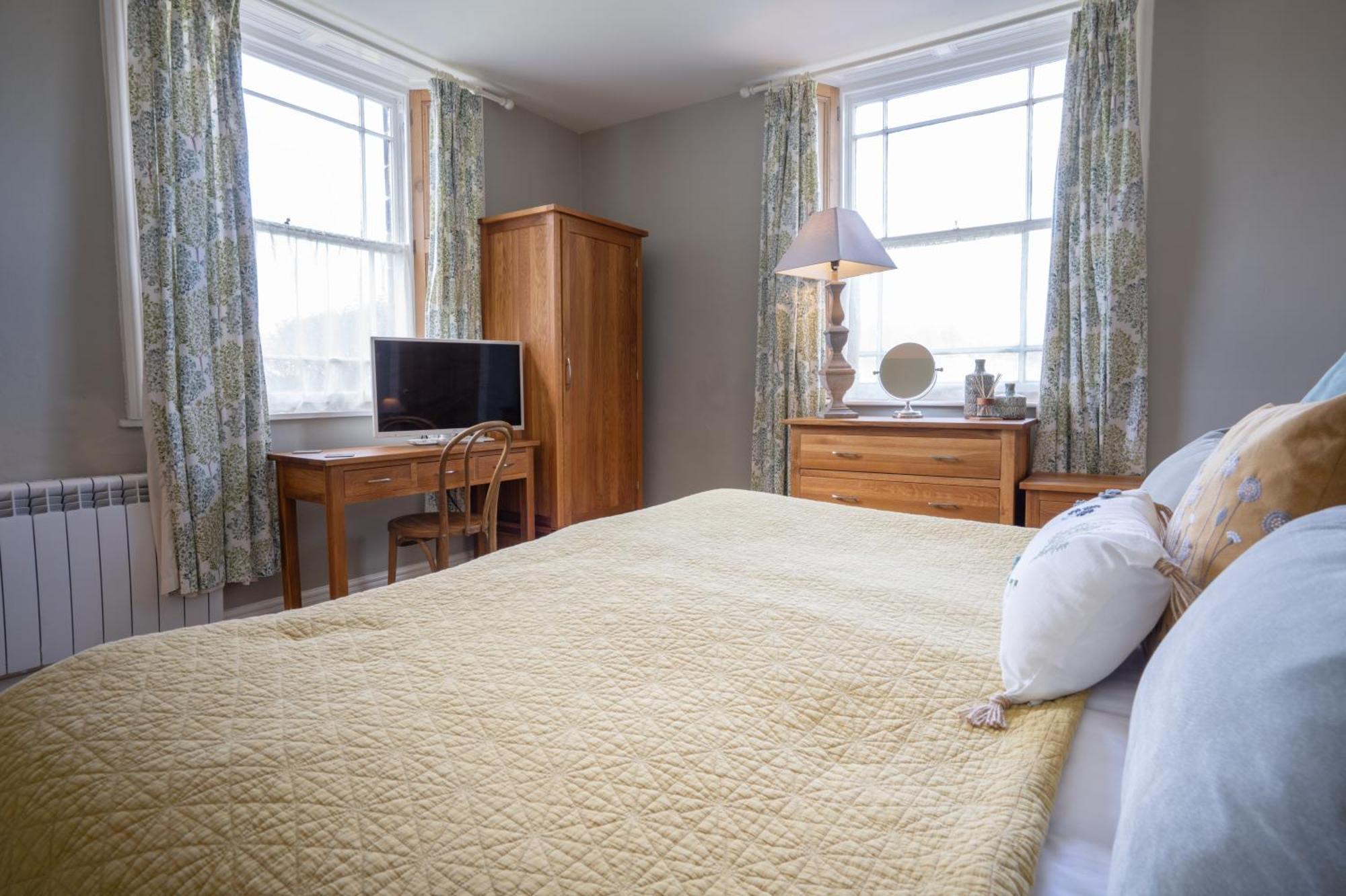 Hassop Station Apartment On The Monsal Trail 베이크웰 외부 사진